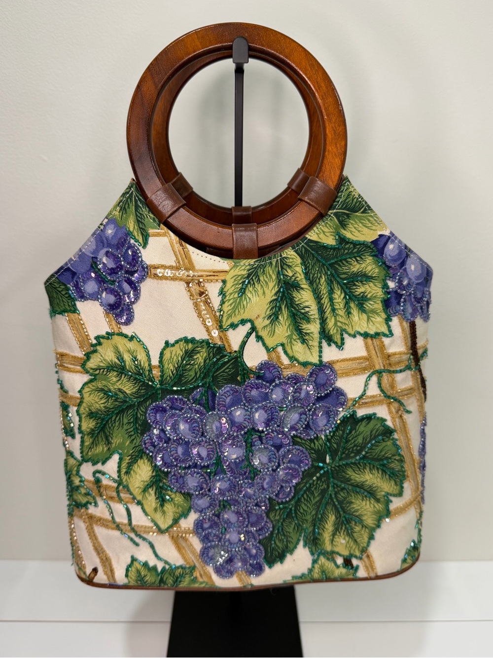 Rare Vintage Isabella Fiore Grape Vineyard Beaded Y2K Wood Handle Bag